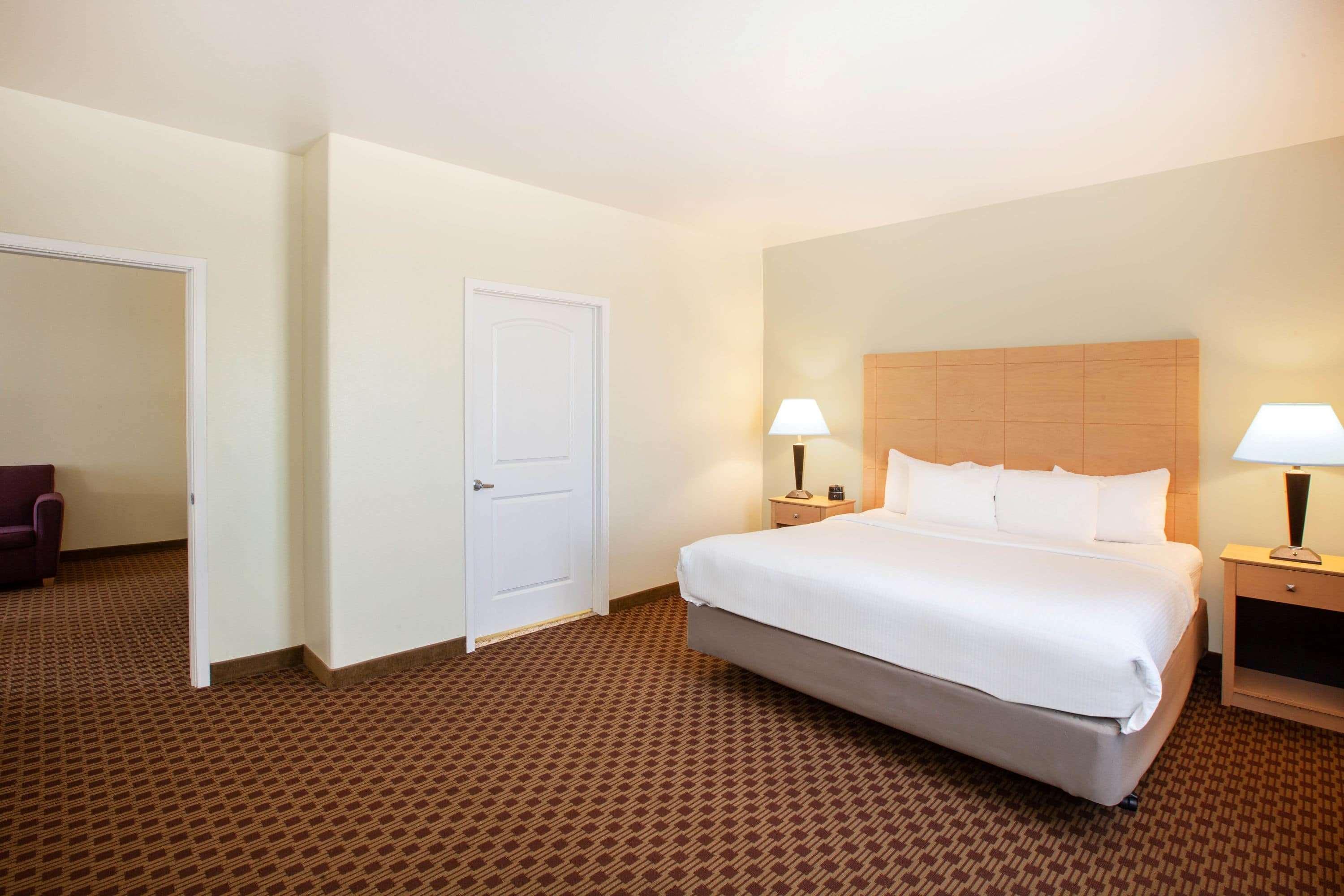 La Quinta By Wyndham Odessa North Hotel Exterior photo